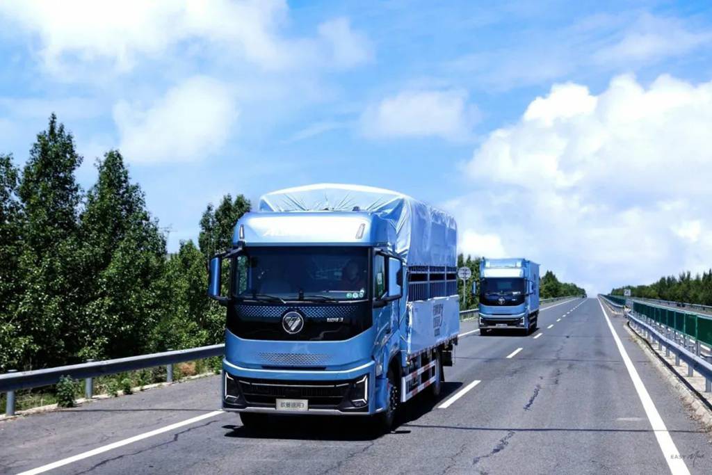 Galloping on the North-South Transport Line, Foton Auman Galaxy 3 High-Efficiency Operation Value Tour Sets Off Again