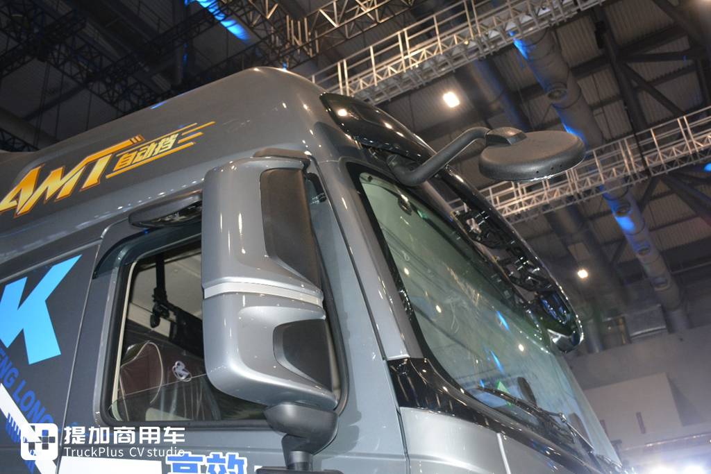 5% Gas Saving, New Experience of High-end Gas Vehicles: Live Shooting of Chenglong HK 630hp LNG Tractor