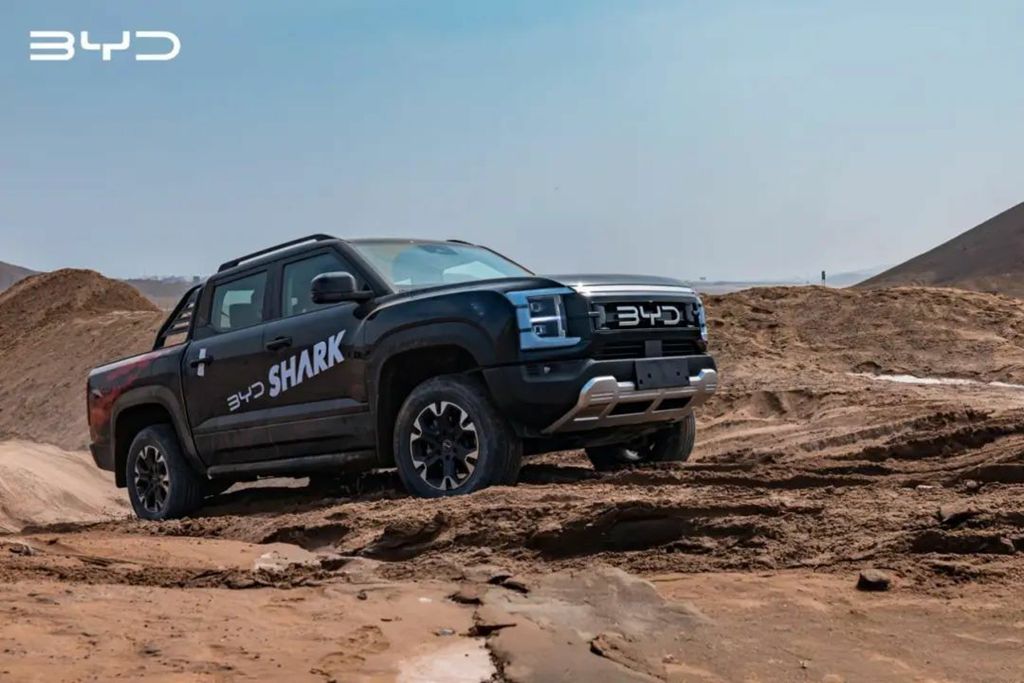 BYD Pickup SHARK Launched in Peru, Unleashing a Plug-in Hybrid Pickup Storm
