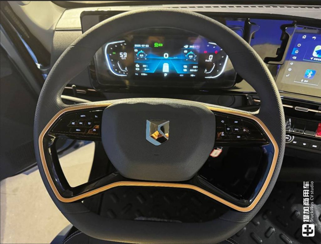 Real Shot of Weichai LANDKING's High-end New Product X7 Electric Light Truck Equipped with Stellar·Super Pure Electric Golden Power Platform