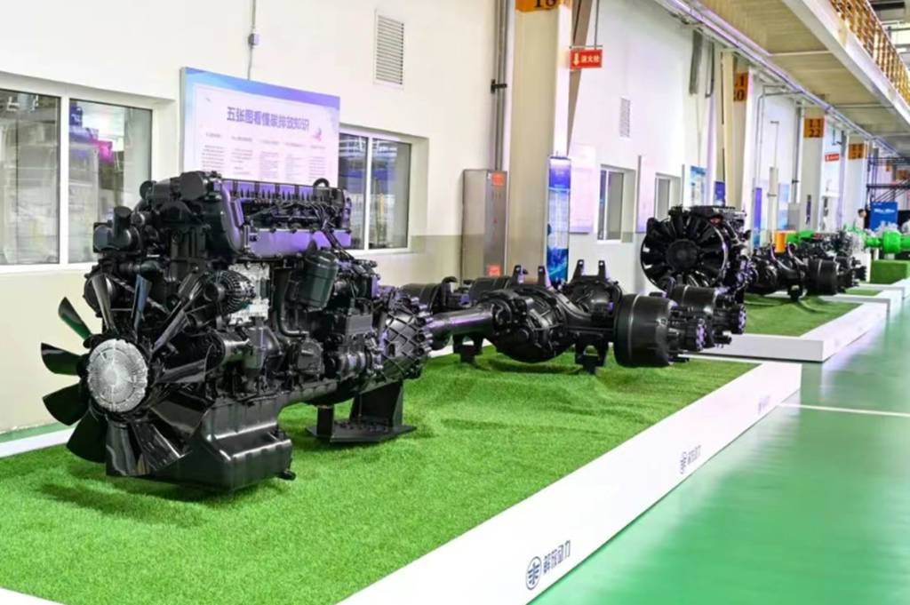 FAW Jiefang Power Domain Technology and Product Launch Conference Held