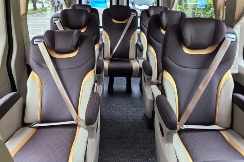 Full Lineup + Full Scenarios! Yutong Pure Electric Van Tianjun V6E Grandly Released