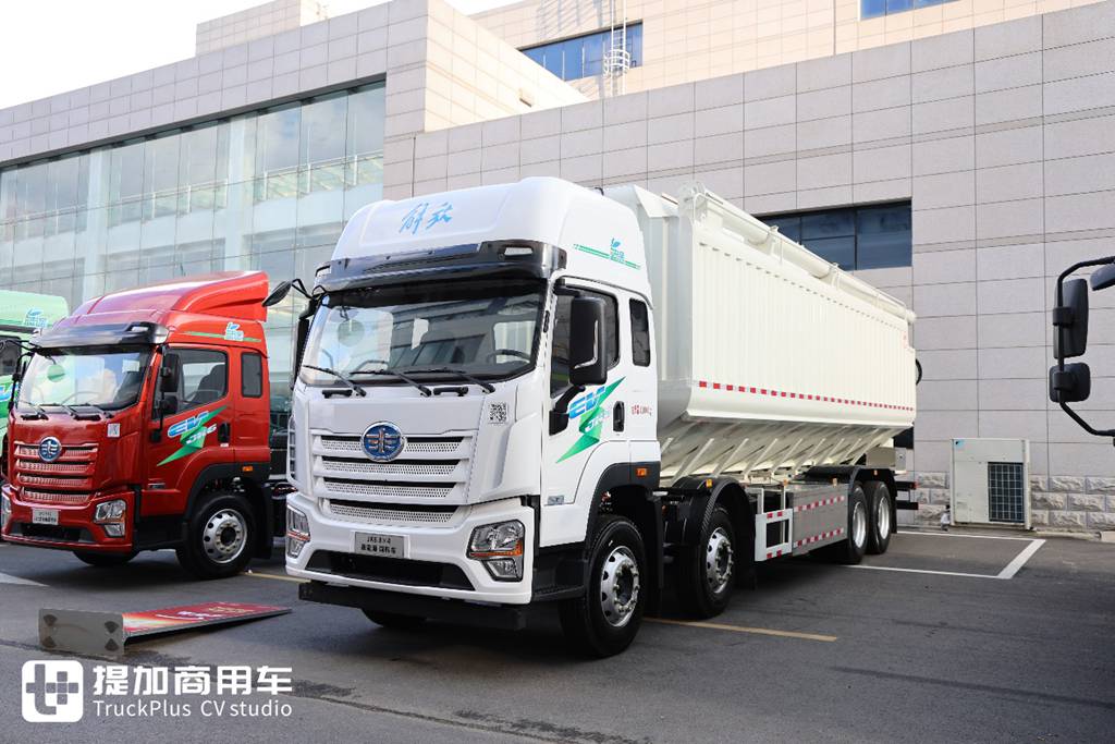 New Eagle Array products released, YingTu adds three more models, Live shots of exhibited vehicles at FAW Trucks QingDao mid-year conference