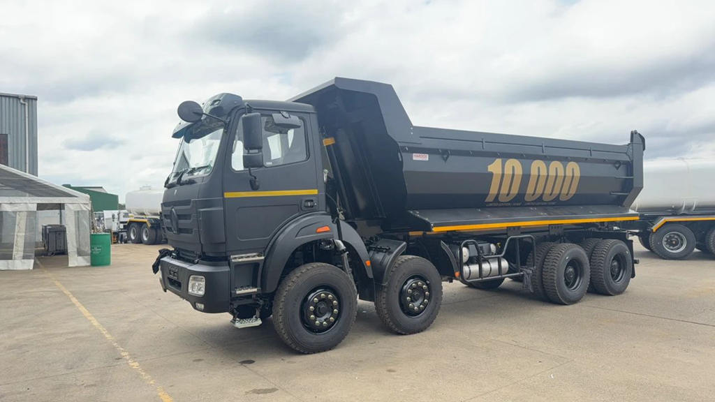 The 10,000th Complete Vehicle of Beiben Heavy-Duty Truck South Africa ESI Company Officially Rolls Off the Production Line