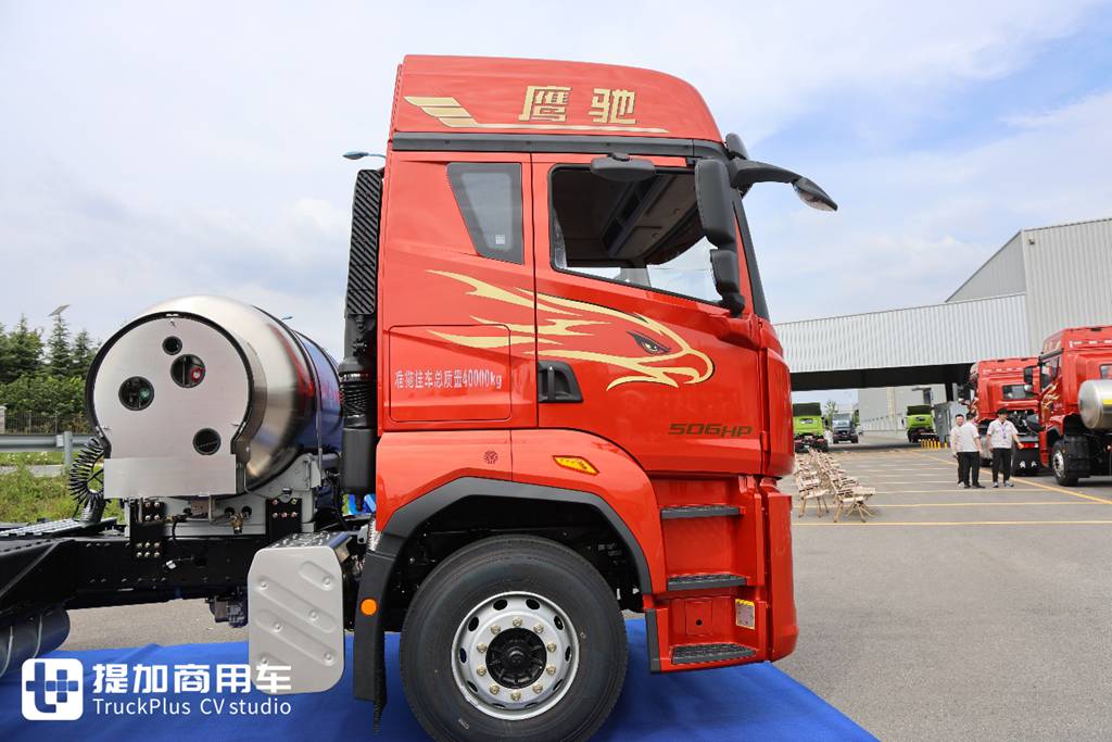 FAW Trucks’New Tractor – FAW Yingchi Officially Launched: Live Shots Reveal Its Powerful Configuration!
