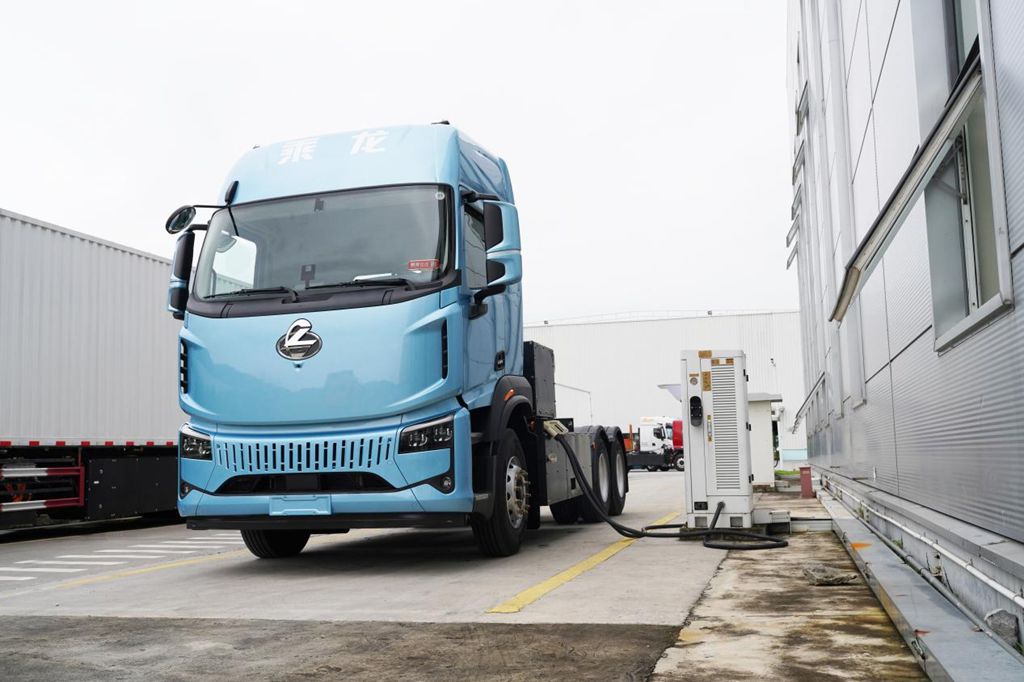 Further Advancement in Three-Electric System and Energy Consumption: Chenglong Yiwei 5 Becomes the "All-Round Energy-Saving King"