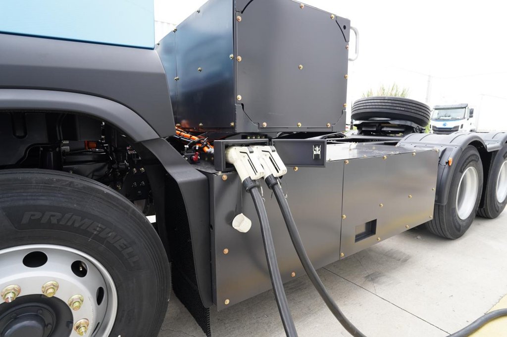 Further Advancement in Three-Electric System and Energy Consumption: Chenglong Yiwei 5 Becomes the "All-Round Energy-Saving King"