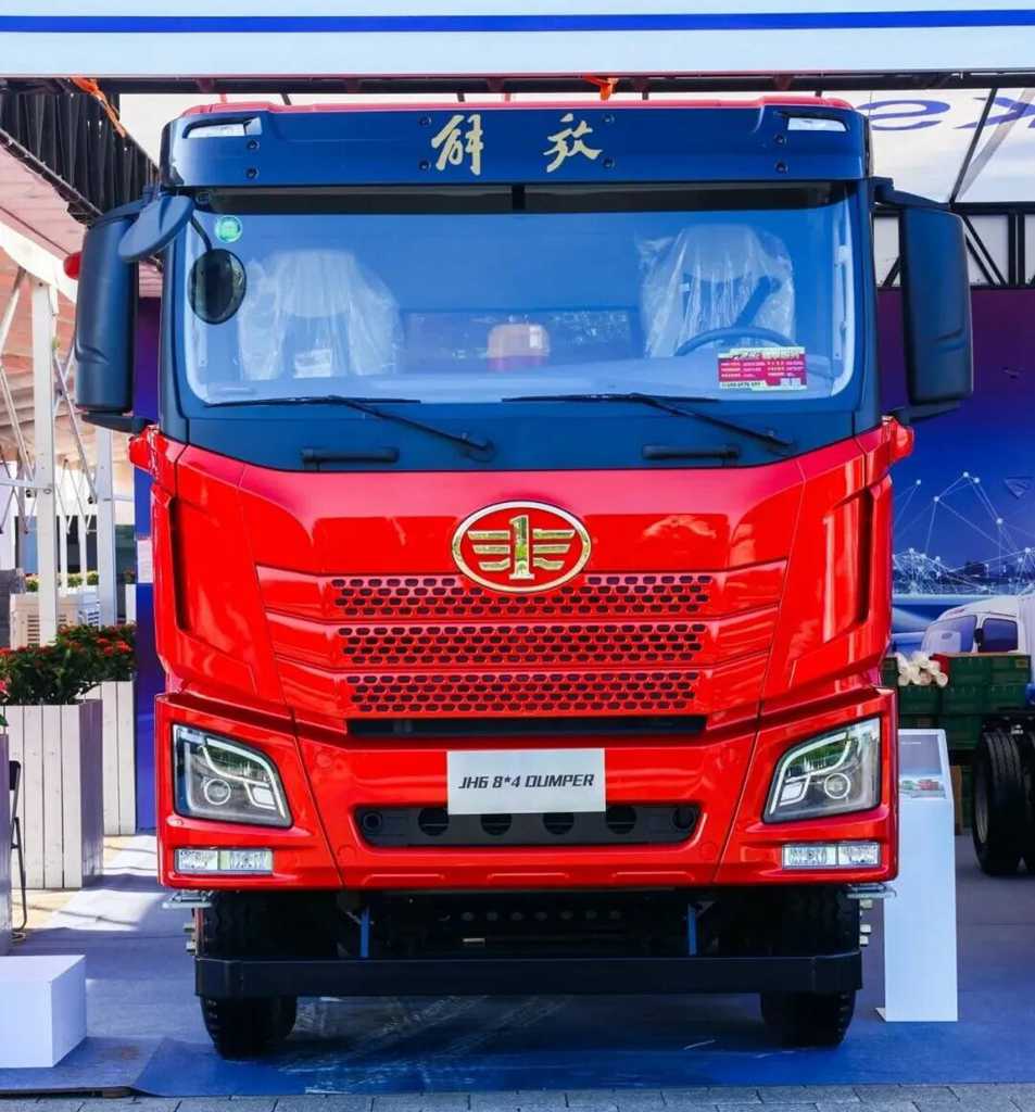 The 138th Canton Fair: FAW Trucks Demonstrates the Hard Power of Chinese Commercial Vehicles