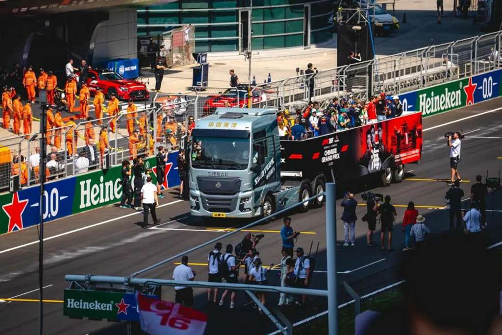 Sinotruk’s Monthly Heavy-Duty Truck Exports Reach 15,000 Units, Breaking the Industry Record Again