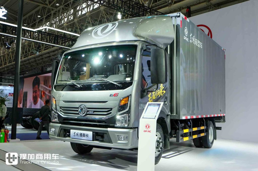 2025 CCVS | "Qiankun" High-End Brand Debuts! Powerful Pure Electric Product Matrix – A Look at Dongfeng Light Vehicles’ Exhibits
