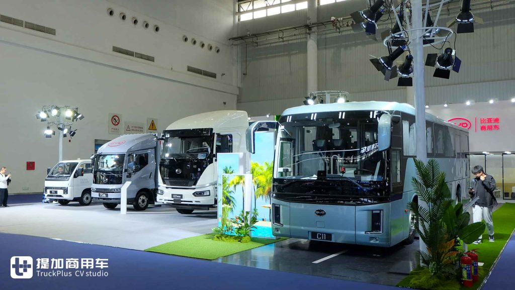 2025 CCVS | T4 Pure Electric Coupe Truck & C11 Pure Electric Tourist Bus Debut! A Look at BYD Commercial Vehicles’ Exhibits