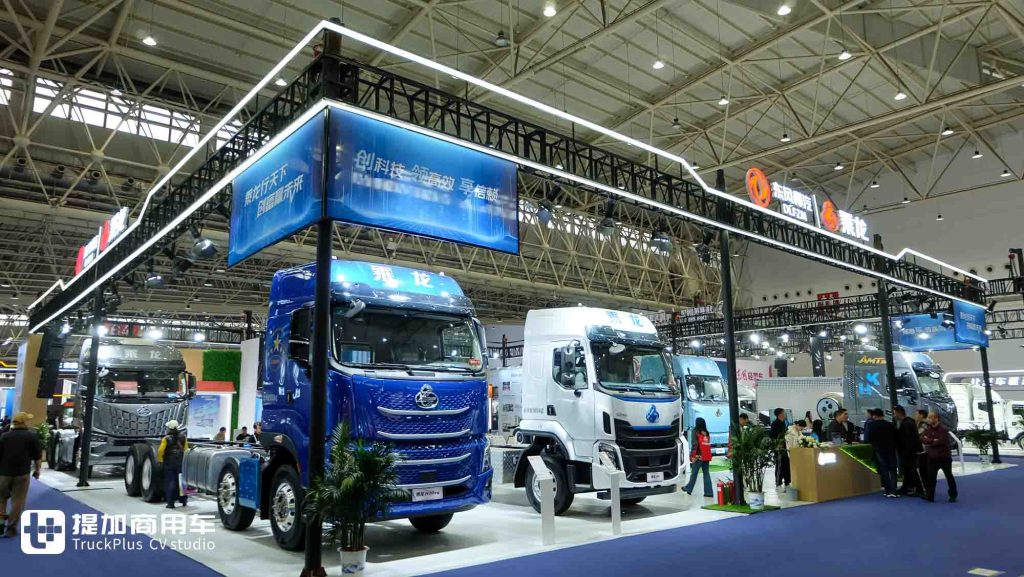 2025 CCVS | 50% New Energy! Chenglong HK, H7 Pro High-End Models Debut, A Look at Dongfeng Liuzhou Motor Chenglong’s Exhibits