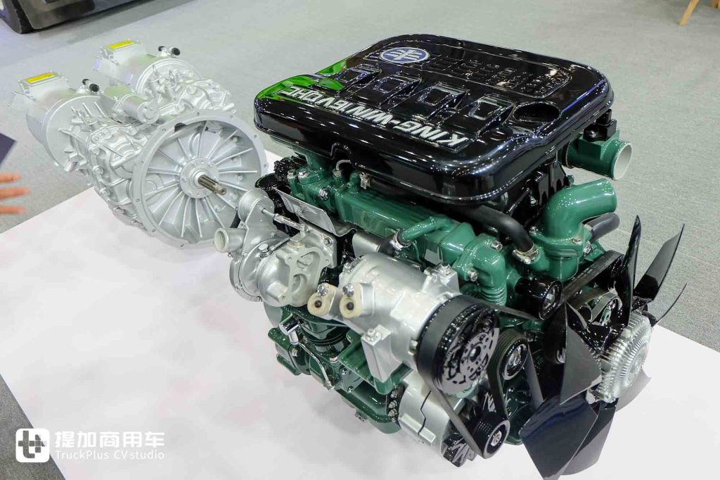 2025 CCVS | 5 New Energy Trucks Debut, Plus 30+ Cultural and Creative Products? Explore FAW trucks’ Booth