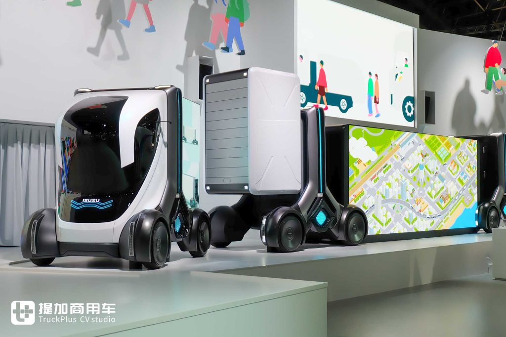 2025 Japan Mobility Show | New Giga Debuts, UD Trucks Models Stand Out, On-Site Photos of ISUZU Group’s Exhibits