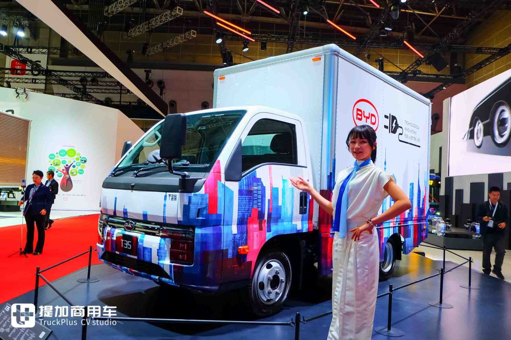 Suitable for Both Commercial and Family Use, Turning Radius Less Than 5 Meters! How Powerful Is BYD T35 Pure Electric Light Truck Making Its Global Debut in Japan?