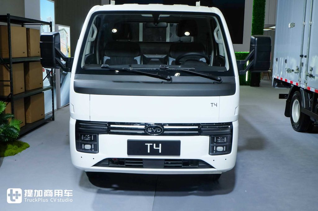 2025 CCVS | T4 Pure Electric Coupe Truck & C11 Pure Electric Tourist Bus Debut! A Look at BYD Commercial Vehicles’ Exhibits