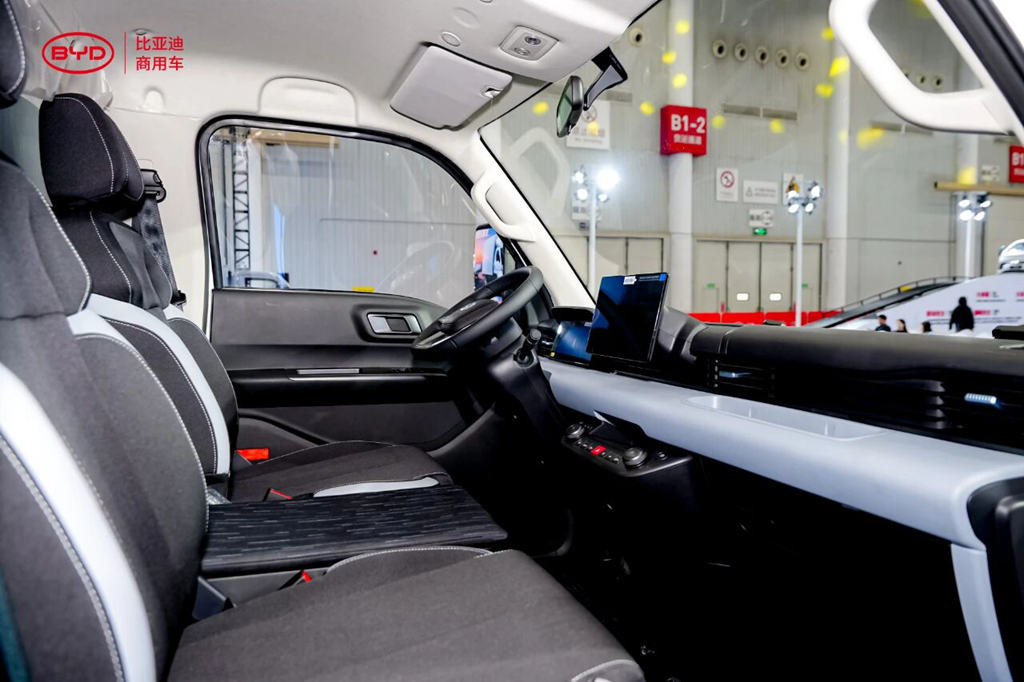 BYD Coupe Truck T4 Grandly Launched! Starting Price of 95,800 Yuan with 6 Major Benefits Reshaping Urban Distribution Experience