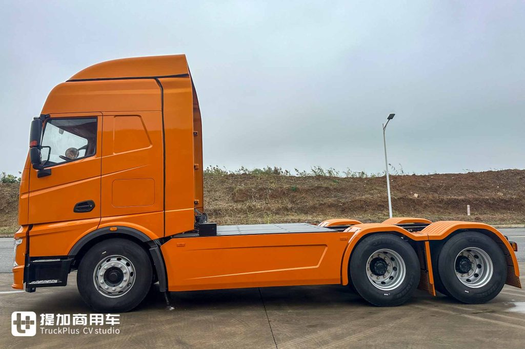 Another New Force in China’s Truck Industry! First Pure Electric Tractor Exposed – What Are Bulletrux’s Core Technological Advantages?