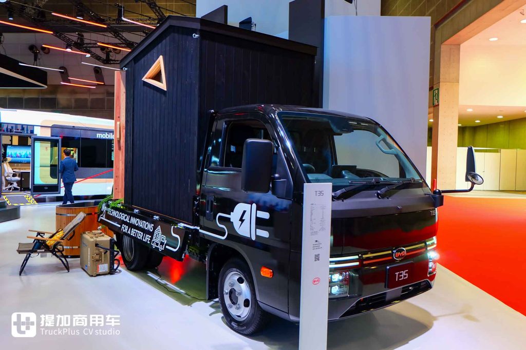 Suitable for Both Commercial and Family Use, Turning Radius Less Than 5 Meters! How Powerful Is BYD T35 Pure Electric Light Truck Making Its Global Debut in Japan?