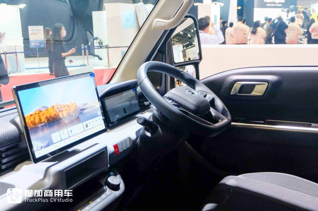 Suitable for Both Commercial and Family Use, Turning Radius Less Than 5 Meters! How Powerful Is BYD T35 Pure Electric Light Truck Making Its Global Debut in Japan?