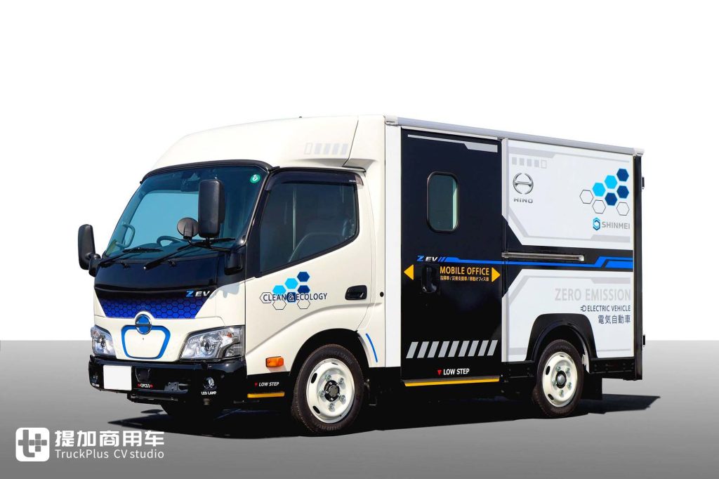 2025 Japan Mobility Show | Dakar Rally Truck & New-Generation Luxury Bus Debut, On-Site Photos of HINO’s Exhibits