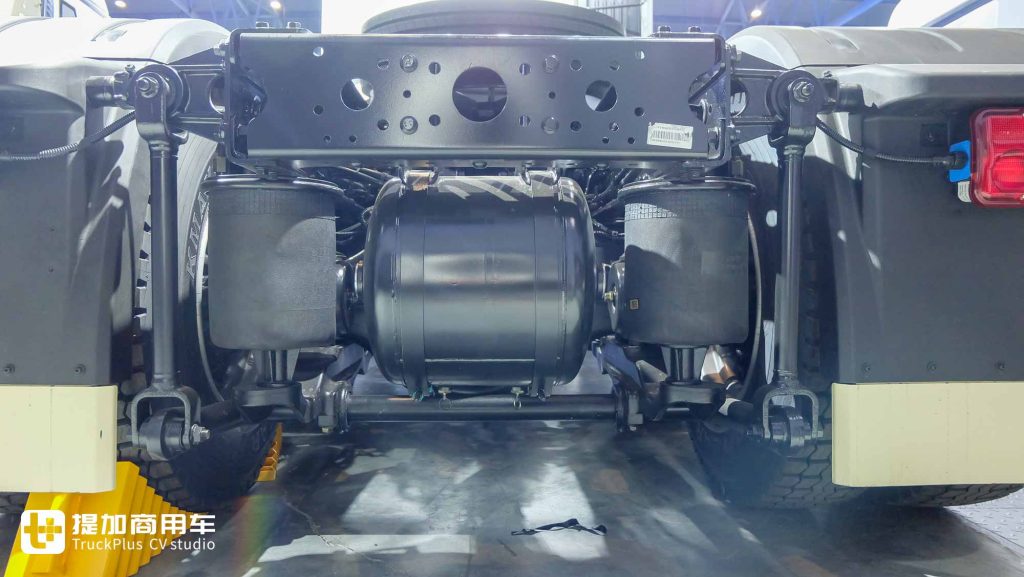 Gross Combination Weight up to 120 Tons! Built for Road Trains: A Live Review of FAW Trucks’ Newly Launched Export-Model CORTRON CH Tractor