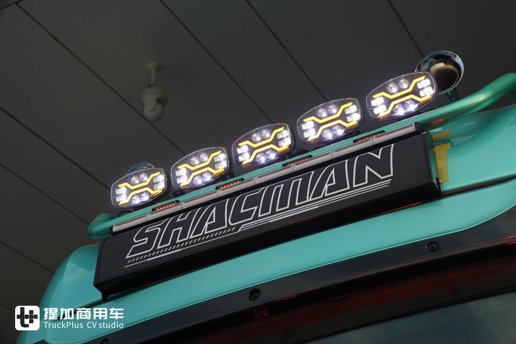 Elevating Premiumness to New Heights: Shacman’s All-New X6000 Arrives – A Live Review of the Super Flagship Tractor Reveals All Upgrades and Improvements!