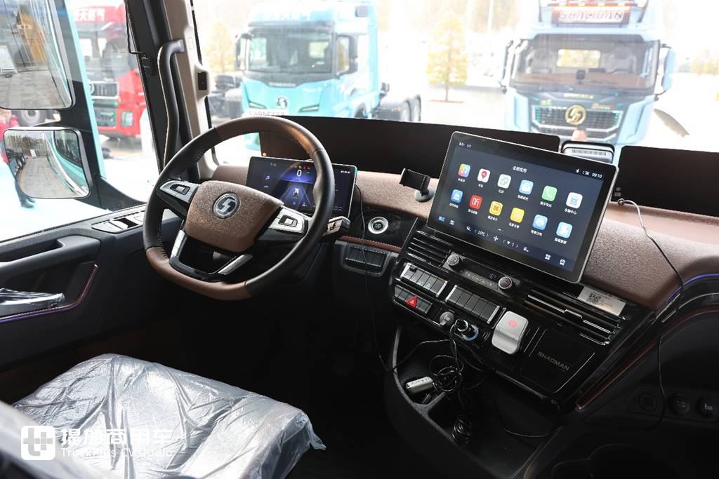 Elevating Premiumness to New Heights: Shacman’s All-New X6000 Arrives – A Live Review of the Super Flagship Tractor Reveals All Upgrades and Improvements!