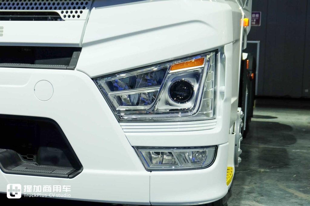 Gross Combination Weight up to 120 Tons! Built for Road Trains: A Live Review of FAW Trucks’ Newly Launched Export-Model CORTRON CH Tractor