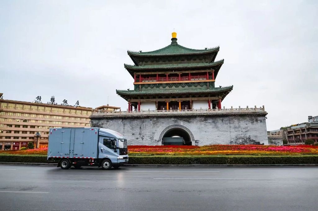 BYD T5 Light Truck Sales Surge 385% YoY in November, Topping Growth Rankings!