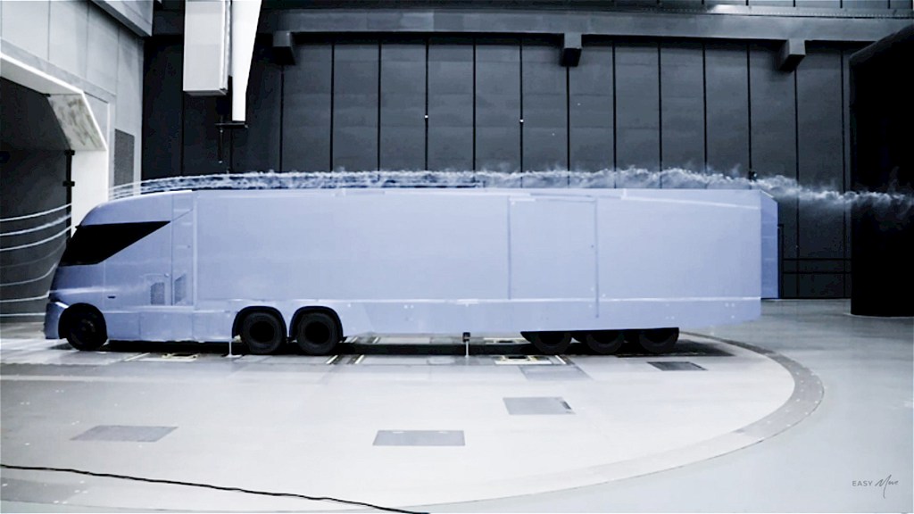 Foton Cavan BEACON: The World’s First "Electricity-Hydrogen Compatible" Intelligent Heavy Truck Platform Product Makes a Stunning Debut