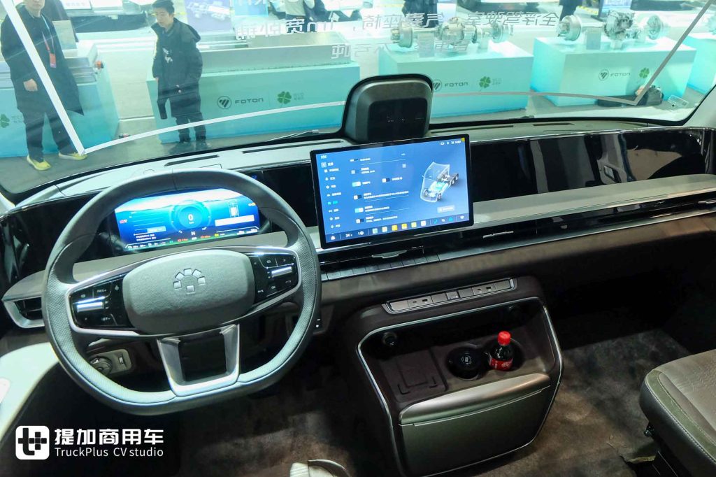 China’s First Mass-Produced Liquid Hydrogen Heavy Truck! Wedge-Shaped Body + RV-Grade Living Cabin: A Live Review of Foton Cavan BEACON Liquid Hydrogen Heavy Truck