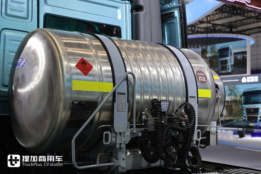 A New Flagship of China’s High-End Heavy Trucks: Sinotruk Howo KS Is Here – Live Review Uncovers Its Strengths