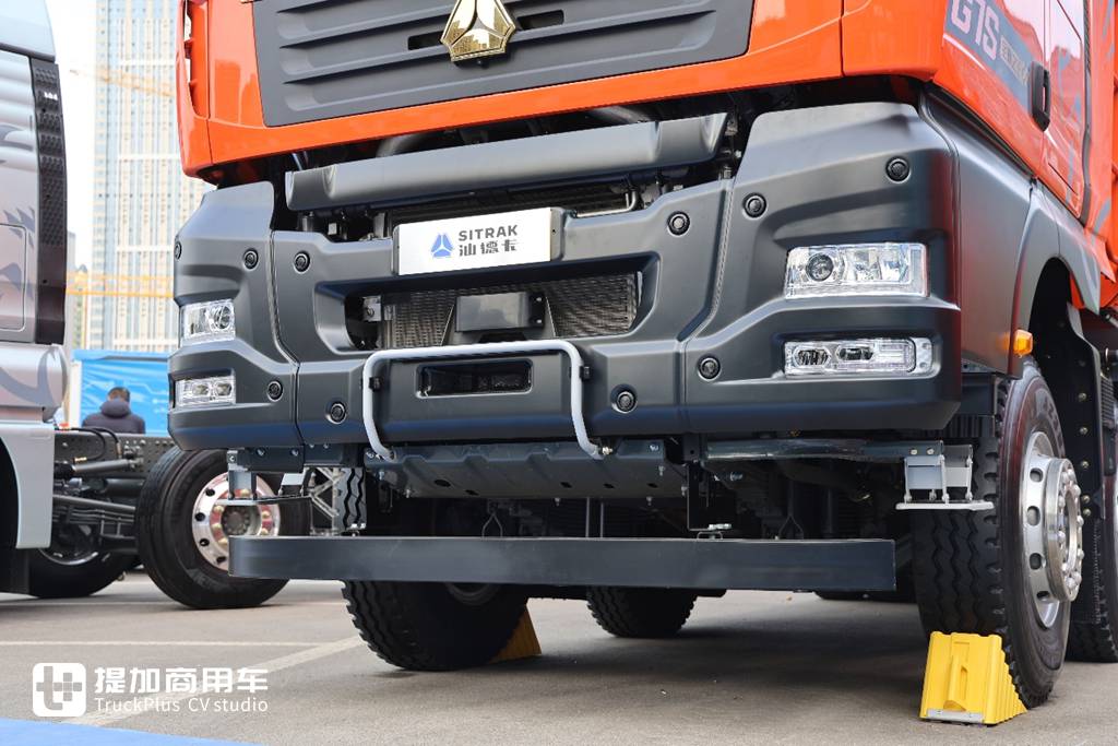Sitrak G7S Plateau Version Dump Truck: Equipped with 580HP MAN Engine & Ultra-Comfortable Interior – A Live Review