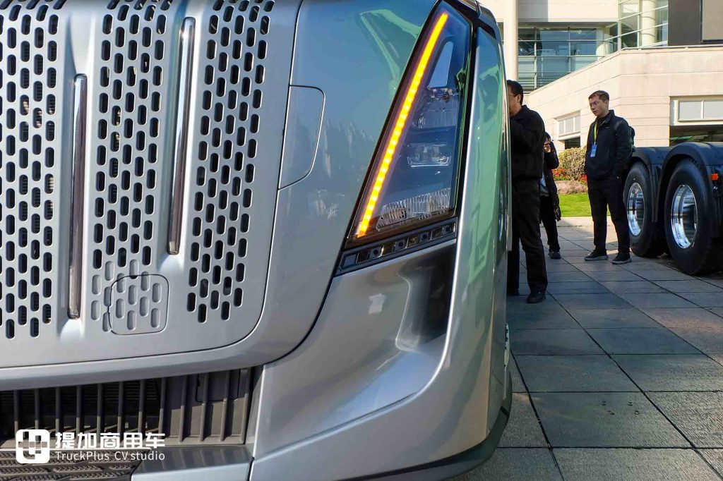 NEV Heavy Trucks at the Cusp of Large-Scale Adoption – Farizon Xinghan H 4×2 Tractor Boasts Over 2,000km Range