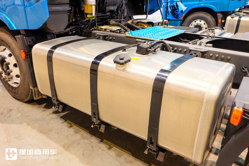 Continuing the Tianlong Legacy? Dongfeng KH Debuts on an All-New Platform – Live Review Reveals What’s Different!