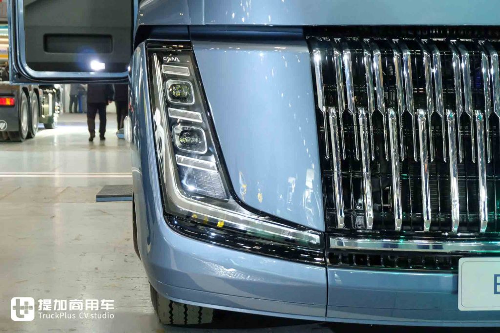 China’s First Mass-Produced Liquid Hydrogen Heavy Truck! Wedge-Shaped Body + RV-Grade Living Cabin: A Live Review of Foton Cavan BEACON Liquid Hydrogen Heavy Truck
