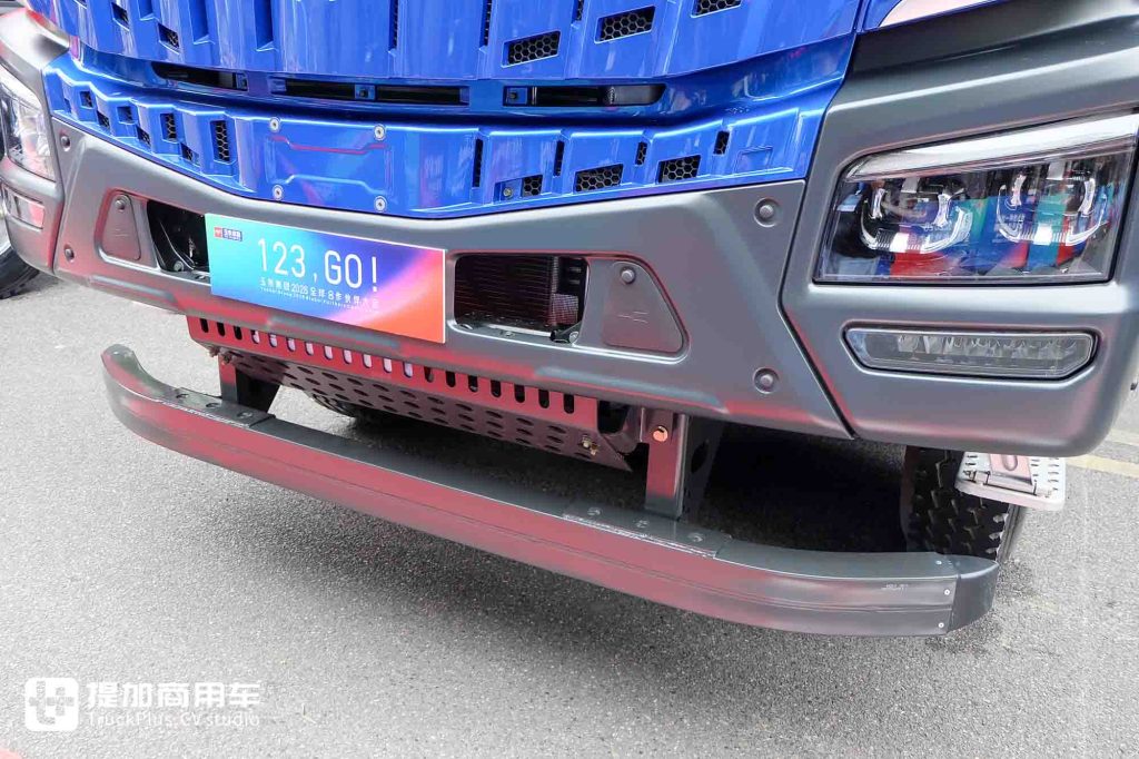 Built for High-Altitude Heavy-Duty Dump Work? 600 HP + Flat-Floor Cab — This Chenglong HK Delivers Serious Power!